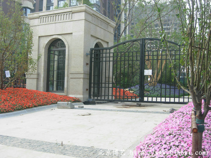 经典项目之K2·海棠湾 铁艺大门项目